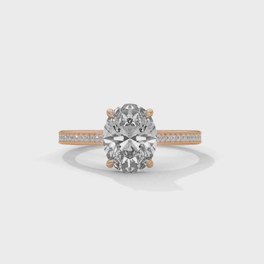 Anillo de compromiso de pavé fino con diamante de laboratorio de corte ovalado